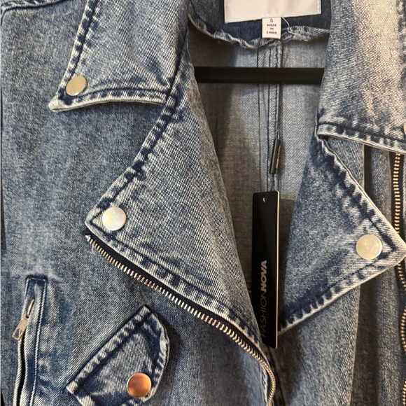 Women’s Denim Jean Moto Biker Jacket With Silver Hardware Details | NWT - Picture 12 of 13